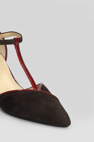 L'arianna Pumps In Black