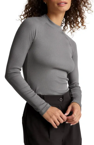 Beyond Yoga Contours Mock Neck Top In Gray