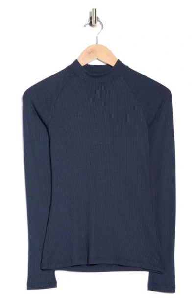 Beyond Yoga Contours Mock Neck Top In Blue