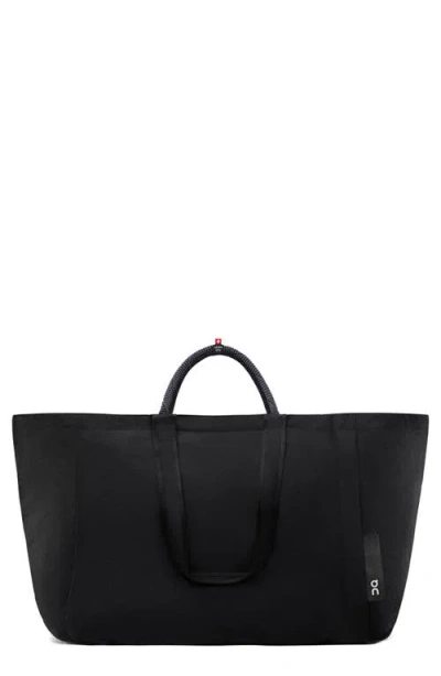 On 60l Water Resistant Nyl Cargo Pack Tote In Black