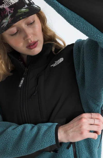 The North Face Retro Denali Jacket In Black