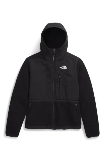 The North Face Denali Hooded Jacket In Black