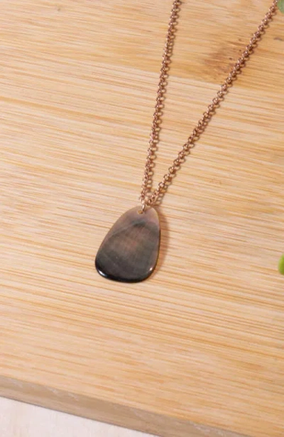 Likha Mother-of-pearl Trapezoid Pendant Necklace In Gray