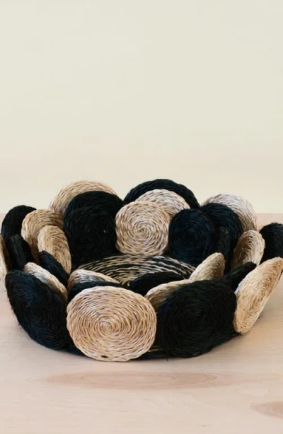 Likha Fruit Basket Circles, Set Of 3 In Multi