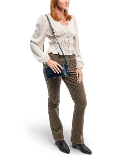 Old Trend Snapper Genuine Leather Vintage Everyday Crossbody In Blue