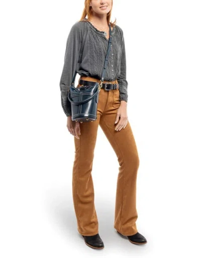 Old Trend Begonia Genuine Leather Vintage Bucket Crossbody In Blue