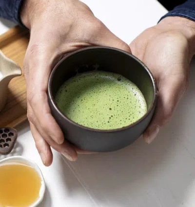 Samovar Tea Black Textured Matcha Bowl In Black