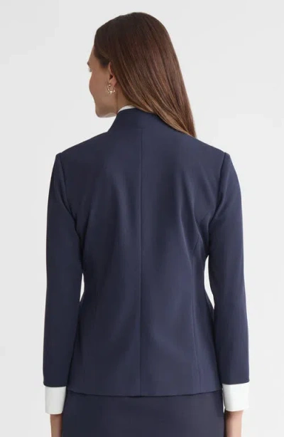 Ming Wang Tailored Two-toned Stretch Deco Crepe Blazer In Blue