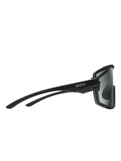 OVERSIZED SUNGLASSES