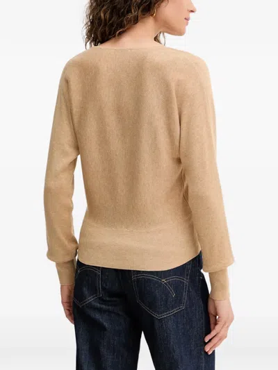 Fracomina V-neck Buckle Sweater In Nude