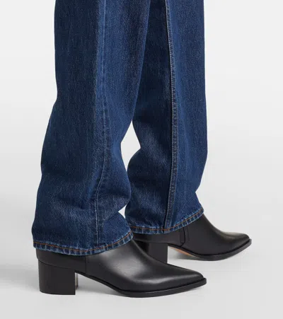 Gianvito Rossi Solid Color Leather Ankle Boots In Black