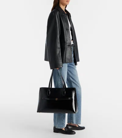 Totême Lounge Leather Tote Bag In Black