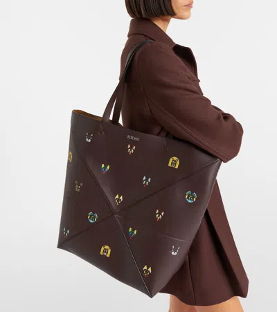 Loewe X Louis Wain Puzzle Fold Cats Leather Tote Bag In Brown