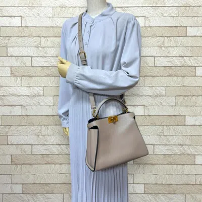Pre-owned Fendi Beige Grayish Leather Shoulder Bag ()