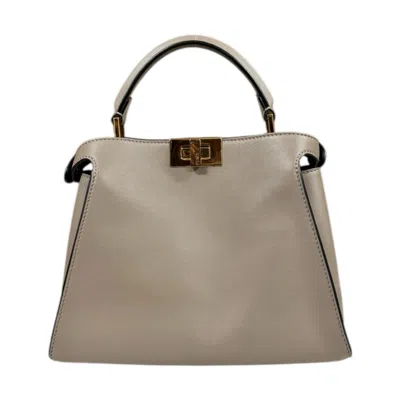 Pre-owned Fendi Beige Grayish Leather Shoulder Bag ()