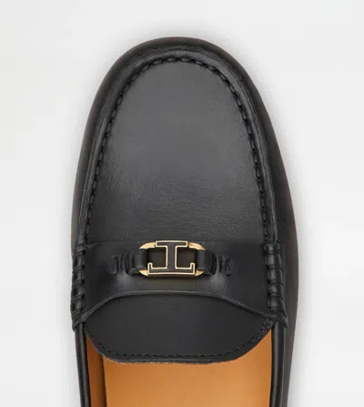 Tod's Round-toe Loafers In Black
