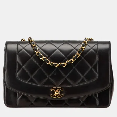 Pre-owned Chanel Matelasse Diana 25 Coco Mark Crossbody Chain Shoulder Bag In Black Lambskin