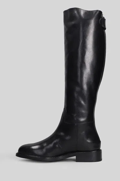 Metisse Low Heels Boots In Black