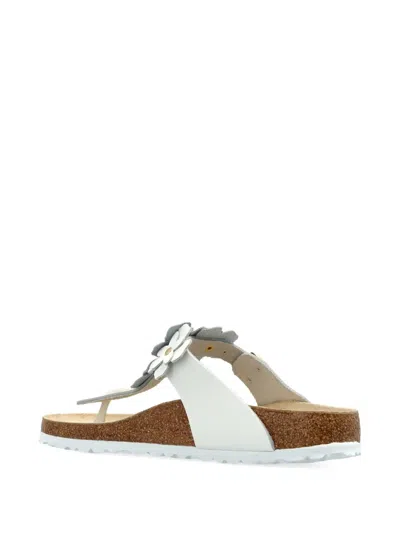 Birkenstock Gizeh Thong Sandals With Floral Buckle Fastening In Black
