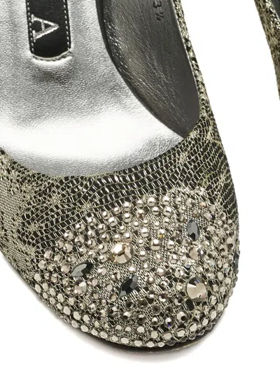 Pre-owned Gina Lace-detail Pumps In Black