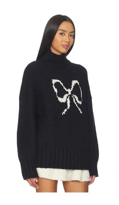 Lisa Says Gah Cece Turtleneck In Black