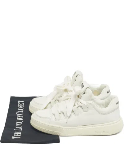 Pre-owned Miu Miu Leather Lace-up Sneakers In White