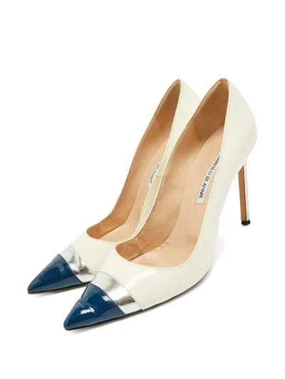 Pre-owned Manolo Blahnik Pointed-toe Leather Heeled Pumps In White