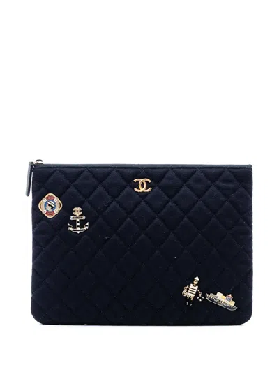 Pre-owned Chanel 2018-2019 Paris Hamburg Medium Quilted Wool Coco Sailor Charms O Case Clutch Bag In Blue