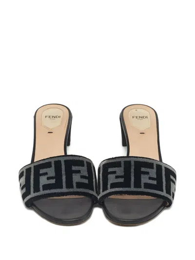 Pre-owned Fendi Ff-motif Block-heel Sandals In Black