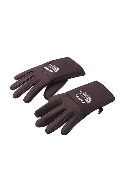 The North Face X Skims Gloves
