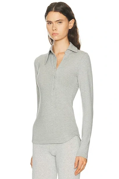 Attico Long Sleeve Lapel Top In Gray
