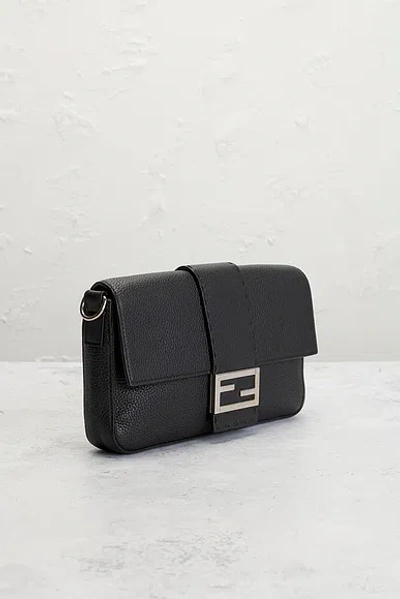 Pre-owned Fendi Selleria Baguette Shoulder Bag In Black