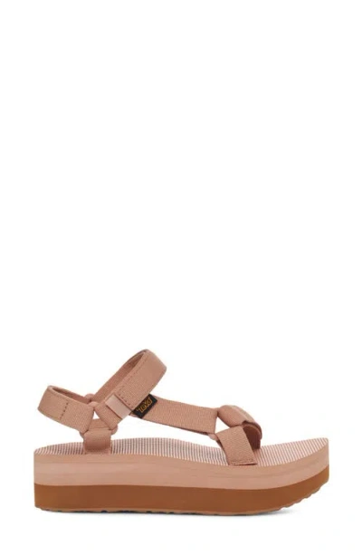 Teva Flatform Universal Utility Sandals Women In Dusky Pink