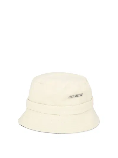 Jacquemus Gadjo Knotted Bucket Hat In White