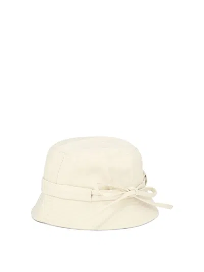 Jacquemus Gadjo Knotted Bucket Hat In White