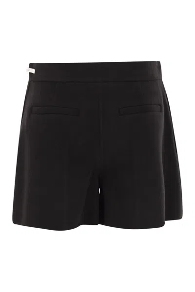 Sportmax Double Pleated Tailored Shorts In Luxurious Wool In Black
