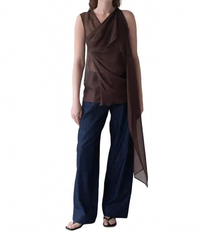 Belle Anna Vale Top In Brown In Brown