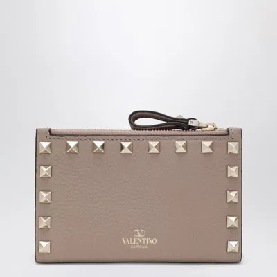 Valentino Garavani Powder Pink Leather Rockstud Zip Card Holder In Neutral