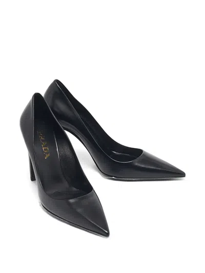 Pre-owned Prada Pointed Leather Pumps In Black