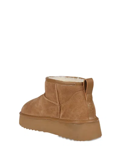 VEGA 厚底及踝靴