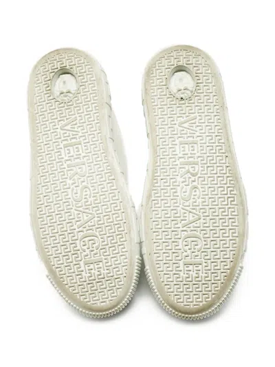 Pre-owned Versace Leather Lace-up Shoes In White