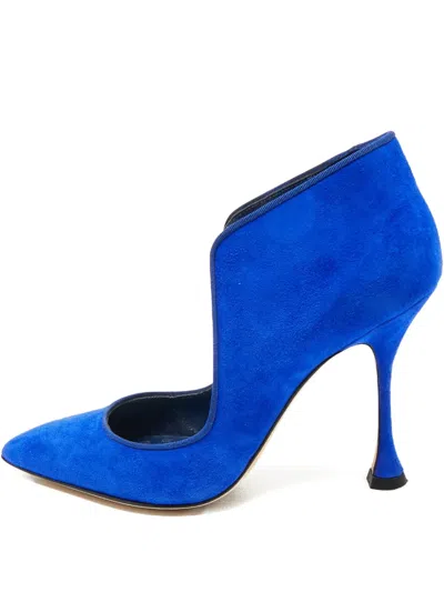 Pre-owned Manolo Blahnik Espedal Pointed Toe Pumps In Blue