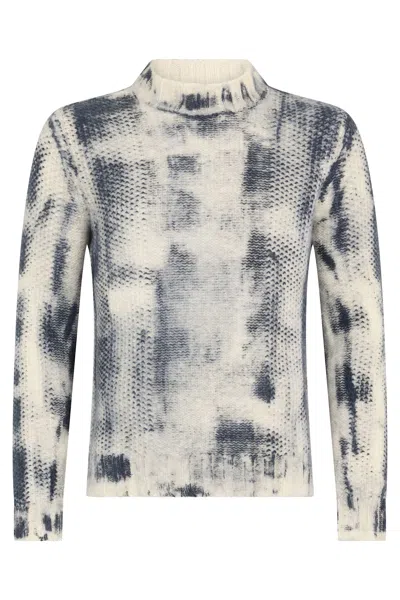 Malo Sweater With Elegant Printed Pattern, Ideal For A Sophisticated And Fashionable Look. In White