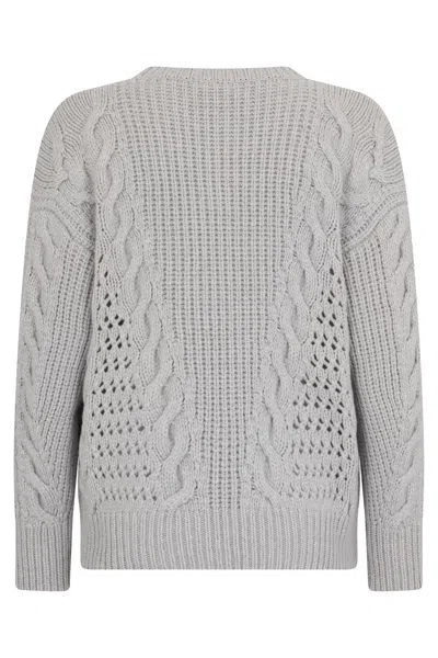 Malo Light Gray Sweater With A Round Neck And Long Sleeves, Perfect For A Comfortable And Casual Look. In Gray