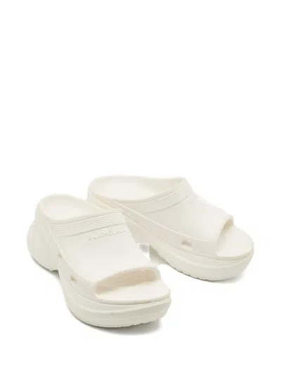 Pre-owned Balenciaga X Crocs Rubber Platform Slides In White