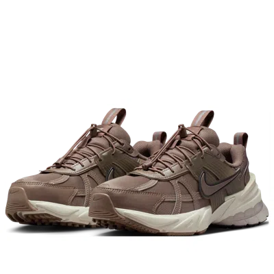 Nike (wmns)  V2k Run 'mink Brown Light Bone' In Animal Print