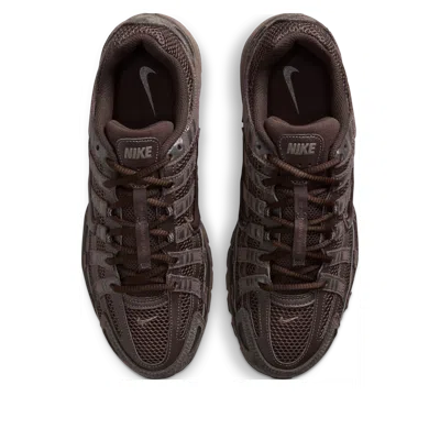 Nike P-6000 Se Sneaker In Burgundy