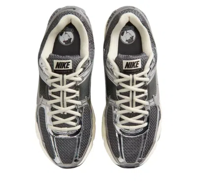 Nike Zoom Vomero 5 Sneakers In Gray