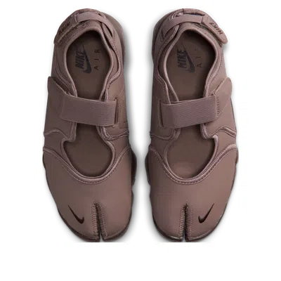 Nike (wmns)  Air Rift 'mink Brown'