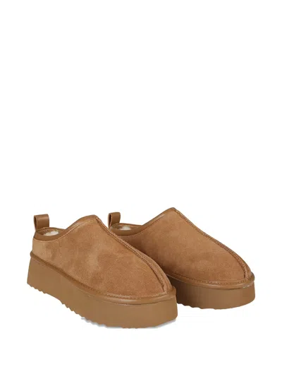 Hoor Mars Platform Mules In Brown